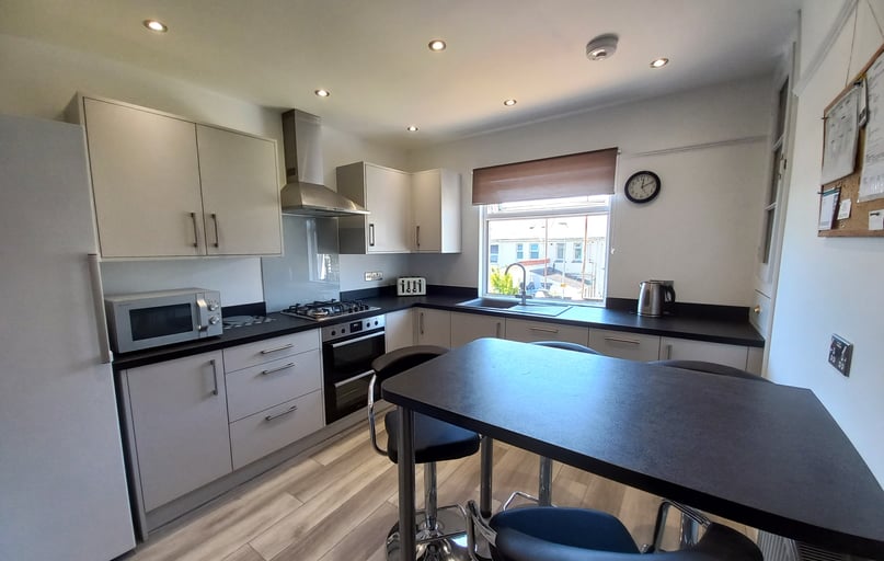 Hillside Avenue, Mutley, Plymouth - Image 1