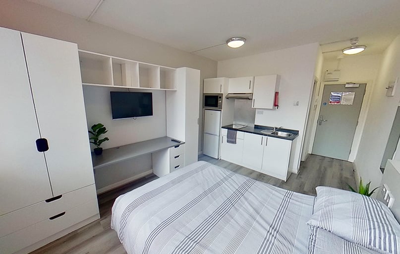 Milton Street, Hockley, Nottingham - Image 1