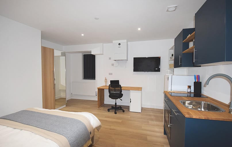 Mansfield Road, Hockley, Nottingham - Image 1