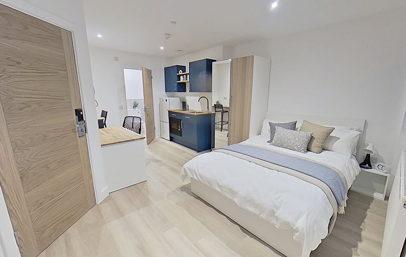 Mansfield Road, Hockley, Nottingham - Image 1