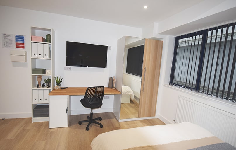 Mansfield Road, Hockley, Nottingham - Image 1