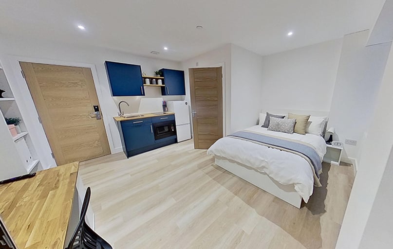 Mansfield Road, Hockley, Nottingham - Image 1