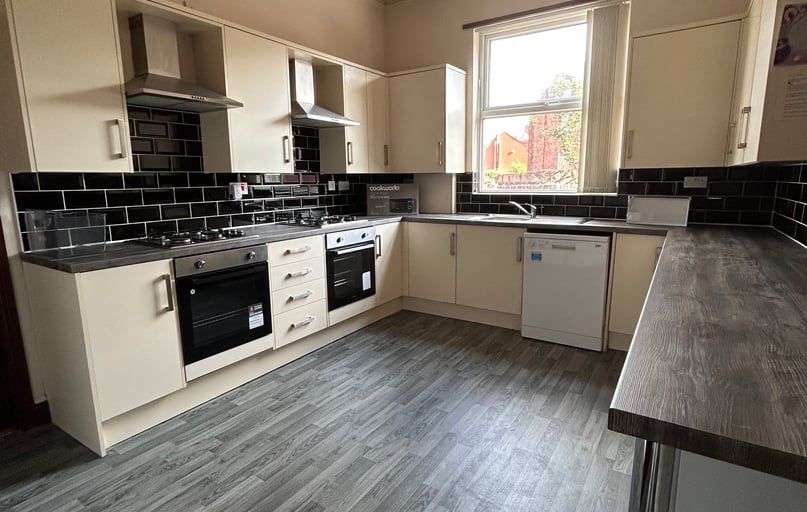 Richmond Grove, Ardwick, Manchester - Image 1