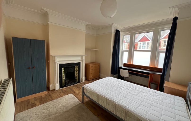 Clinton Avenue, Mount Pleasant , Exeter - Image 1