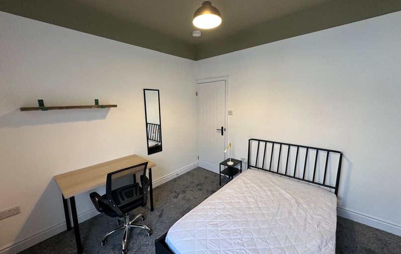 Rose Street, Clifton, York - Image 1