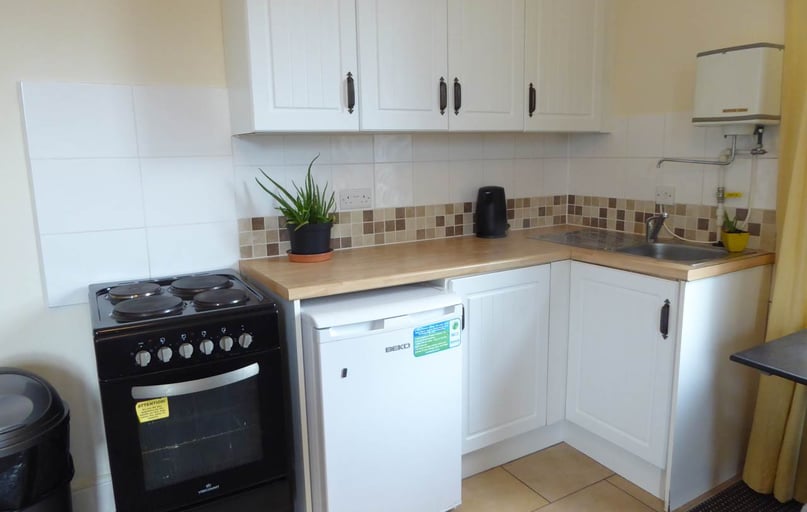 Trinity Street, Edgerton, Huddersfield - Image 1