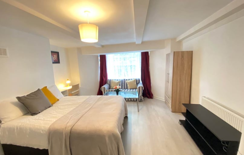 Trinity Street, Edgerton, Huddersfield - Image 1