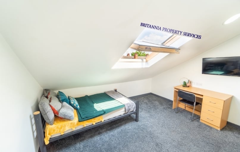 Oak tree lane, Selly Oak, Birmingham - Image 1