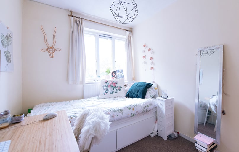 Pilgrimage Street, London Bridge, London - Image 1