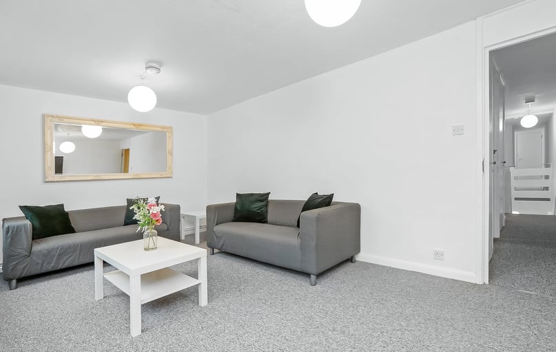 Eynsford House, Se17, London - Image 1