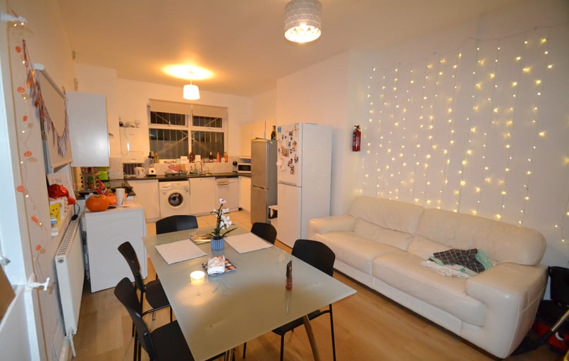 Belgrave Avenue, Longsight, Manchester - Image 1