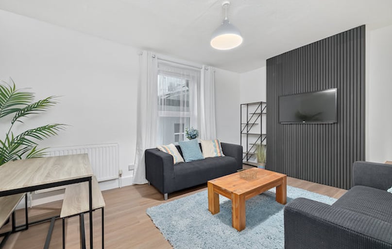 Deptford Place, North Hill, Plymouth - Image 1