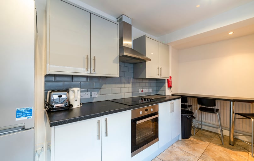 Kimbolton Avenue, Radford, Nottingham - Image 1