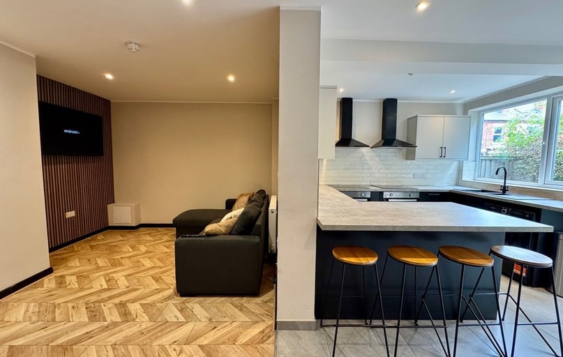 Beeston Road, Dunkirk, Nottingham - Image 1