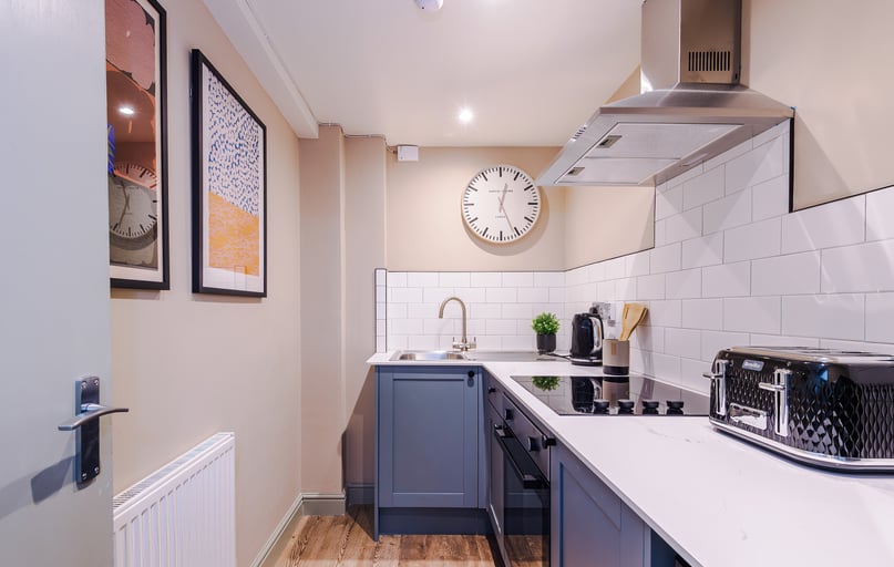 Consort Terrace, Woodhouse, Leeds - Image 1