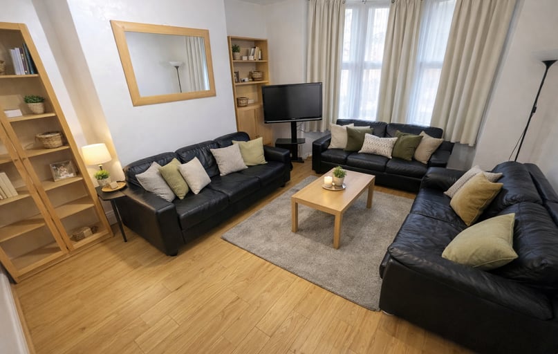 Ebberston Terrace , Hyde park, Leeds - Image 1