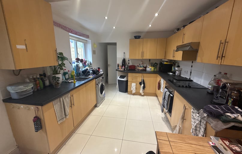 Moy Road, Plasnewydd, Cardiff - Image 1