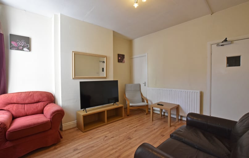 Radford Boulevard, Radford, Nottingham - Image 1