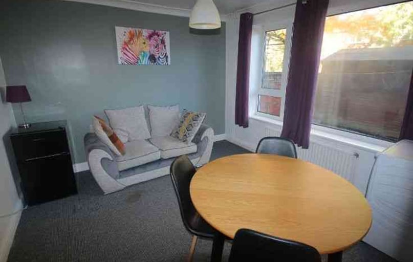 Staunton Court, West End, Lincoln - Image 1