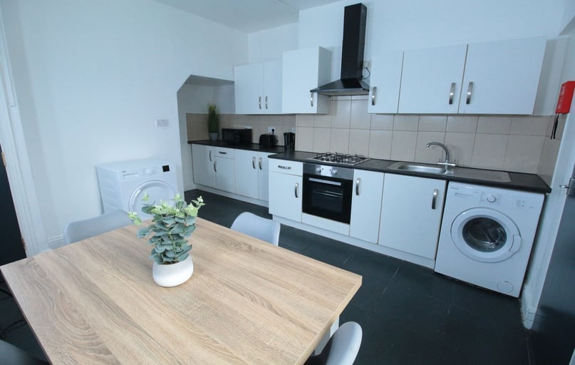 Dixon Street, St Catherines, Lincoln - Image 1