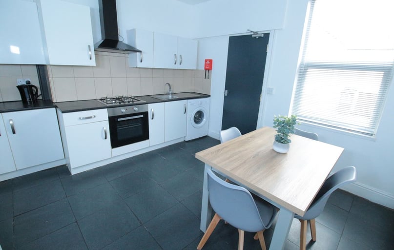 Dixon Street, St Catherines, Lincoln - Image 1