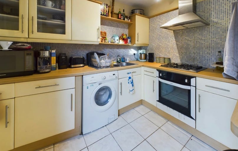 Coombe Road, Bevendean, Brighton - Image 1