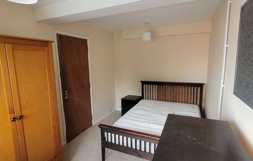 Lynchet Close, Bevendean, Brighton - Image 1