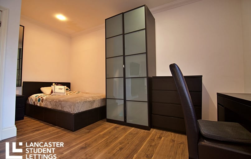 St. Leonards Gate, City Centre, Lancaster - Image 1