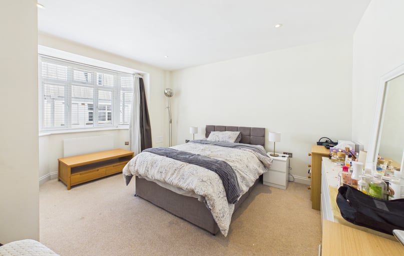Western Road, City Centre, Brighton - Image 1