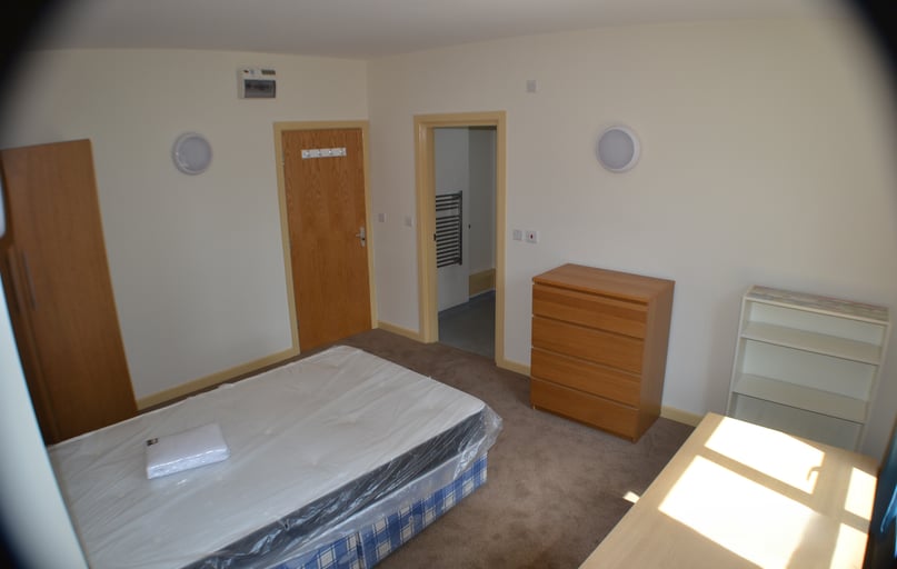 Woodhouse Street, Woodhouse, Leeds - Image 1