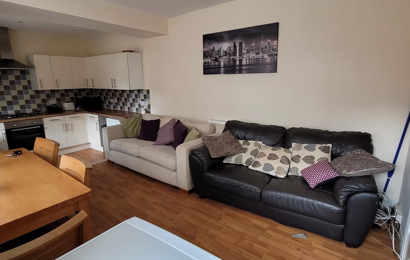Semilong Road, Semilong, Northampton - Image 1