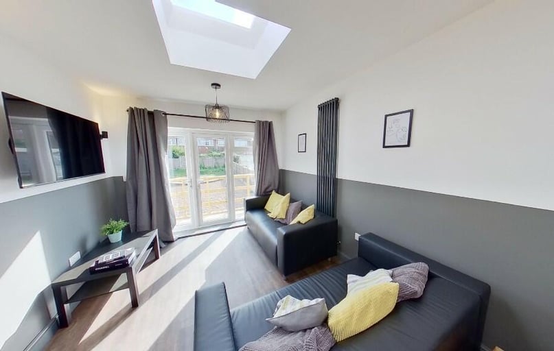 Pelham Crescent, Beeston, Nottingham - Image 1