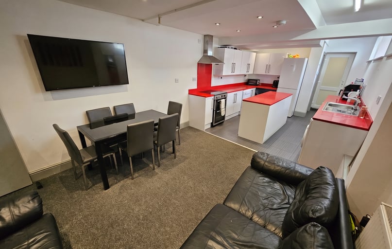 Hubert Road, Selly Oak, Birmingham - Image 1