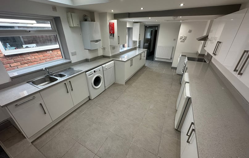 Dawlish Road, Selly Park, Birmingham - Image 1