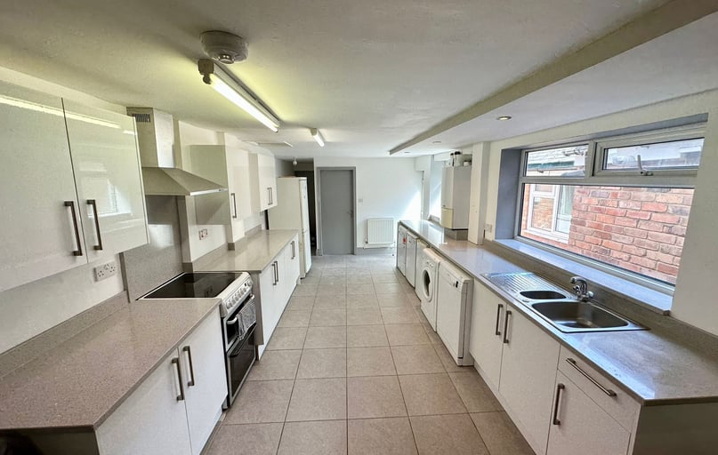 Dawlish Road, Selly Park, Birmingham - Image 1
