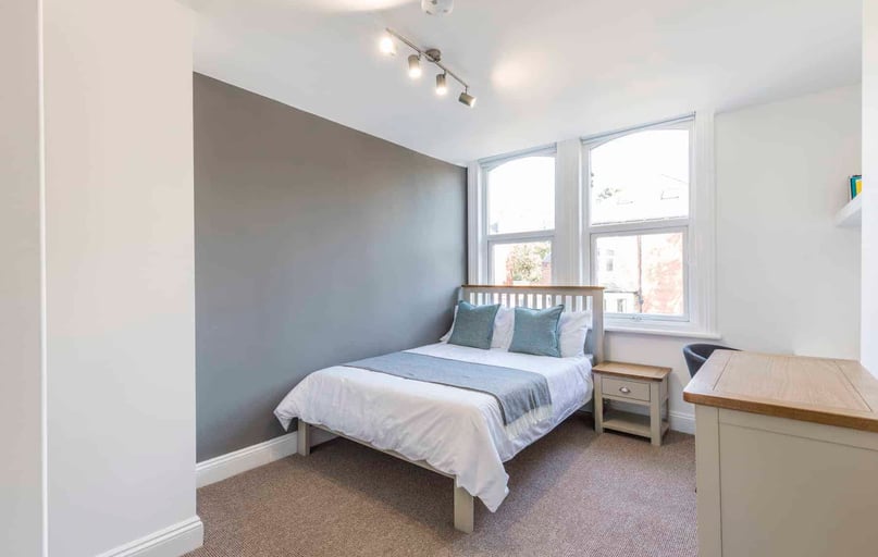 St. Michaels Road, Headingley, Leeds - Image 1