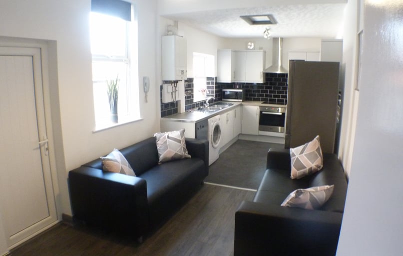 Standish Road, Fallowfield, Manchester - Image 1