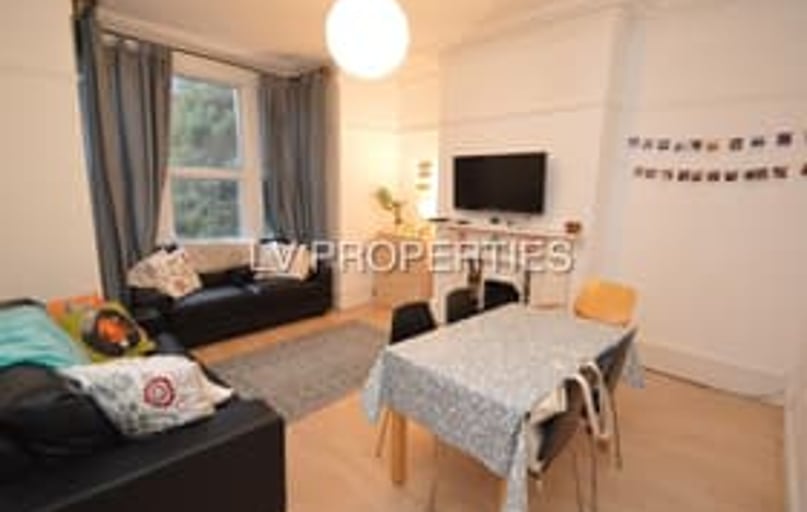 St. Michaels Road, Headingley, Leeds - Image 1