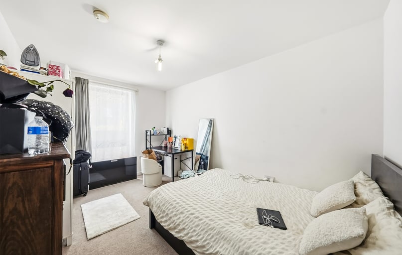 Epstein Square, Poplar, London - Image 1