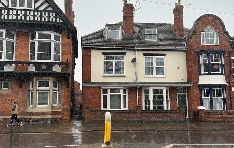 Newport, Uphill, Lincoln - Image 1