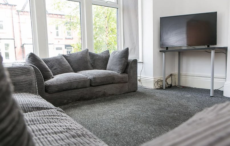 Estcourt Terrace, Headingley, Leeds - Image 1