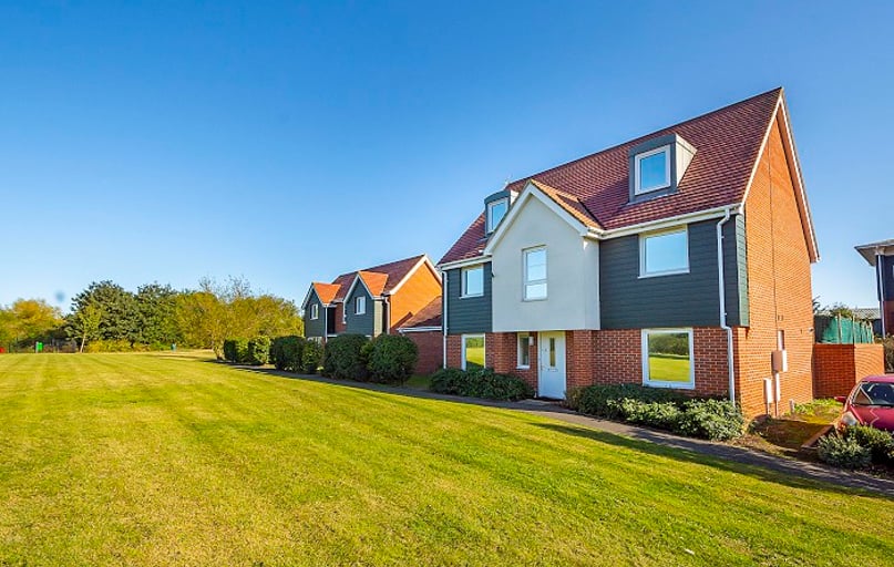 Wraysbury Drive, Yiewsley, Uxbridge - Image 1