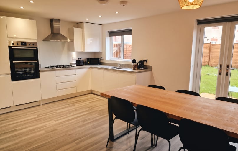 Slade Baker Way, Frenchay, Bristol - Image 1