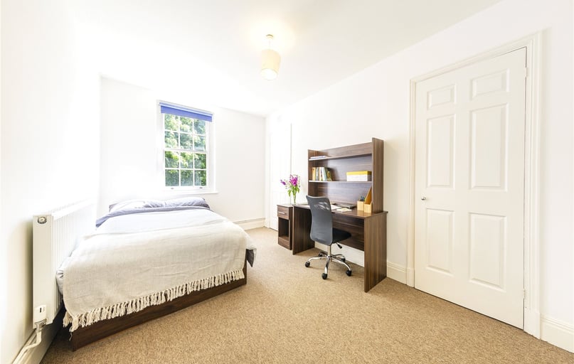 St. Michaels Hill, Kingsdown, Bristol - Image 1