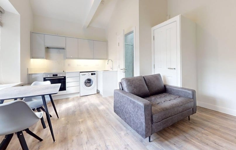 Triangle West, Clifton, Bristol - Image 1