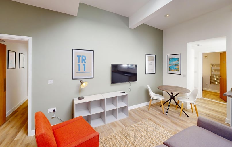 Bar Road, City Centre, Falmouth - Image 1