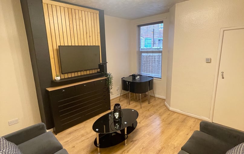 Westbourne Grove, West End, Lincoln - Image 1