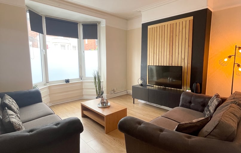 West Parade, West End, Lincoln - Image 1