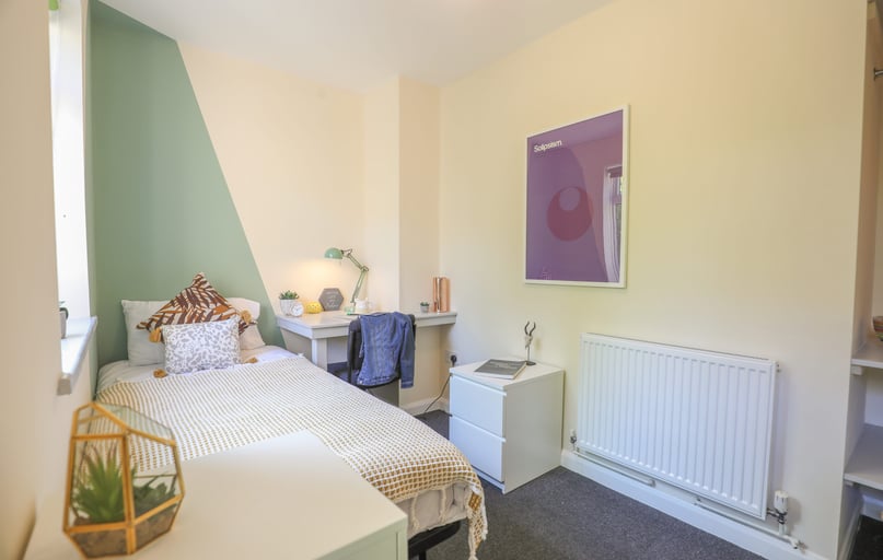 The Crescent, Moulsecoomb, Brighton - Image 1