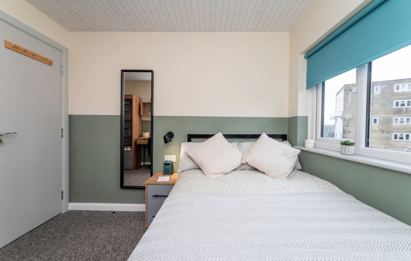 Poolemead Road, Twerton, Bath - Image 1